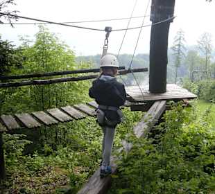 Kletterpark im Ort (auch Drachenparcour für Kids)