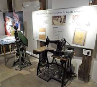 Konfektionierung - hier mit Sacknähmaschine