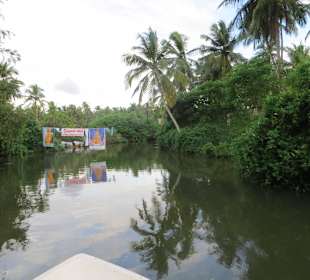 Flussfahrt vor dem Club Hotel Dolphin mit Haralds Boot