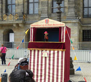 Straßentheater im Zentrum von Amsterdam