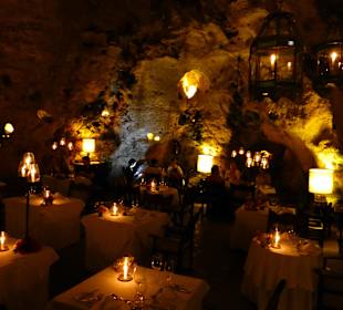 In der Korallenhöhle