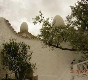 Die berühmten Eier auf Dali's Haus in Port Lligat