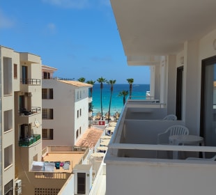 Ausblick aus dem Zimmer 427. R2 Veronica Beach Hotel