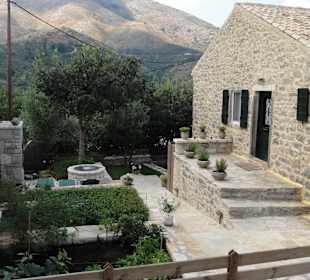 Bergdorf Paleo Perithia