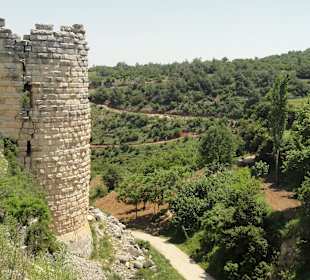 Erhaltener Turm der Mauer