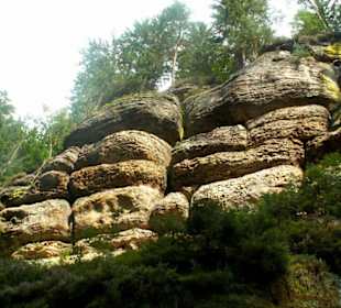 Sandsteinformationen in der Klamm