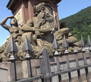 Statuen auf der Alten Brücke