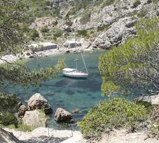 Notre bateau seul. Mouillage difficile 