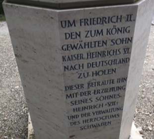 Stauferstele Nr. 25 - Burg Hohen Neuffen