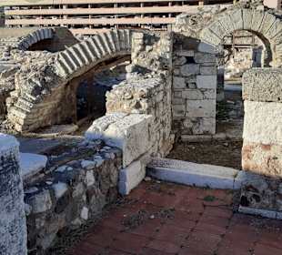 Agora