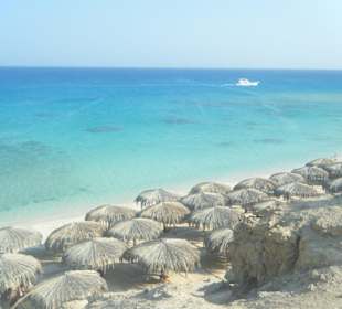 Blick von oben auf das Meer