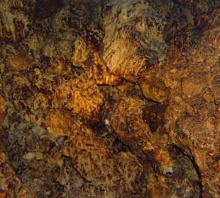 Im Innern der Höhle