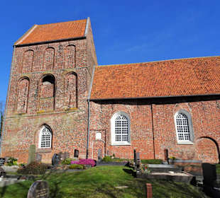 Außenansicht der Kirche von Suurhusen