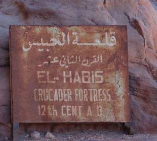 Hinweis auf einen Wanderweg