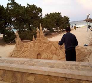 Tolle Künstler am Strand
