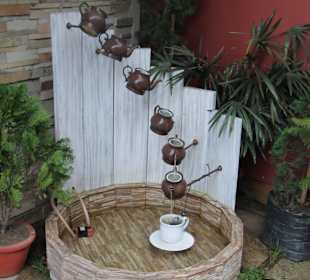 Teehaus Margaret's Deck 