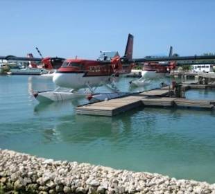 Transfer mit Wasserflugzeug