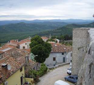 Über den Dächern von Groznjan.