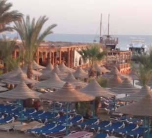 Blick auf die Caribbean Bar ( links )