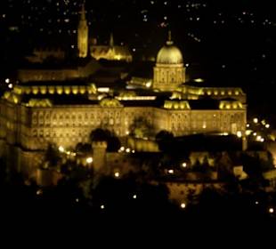 Budapest bei Nacht hier die Burg