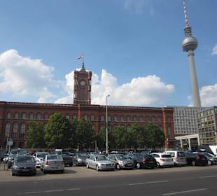 Rotes Rathaus und Fernsehturm