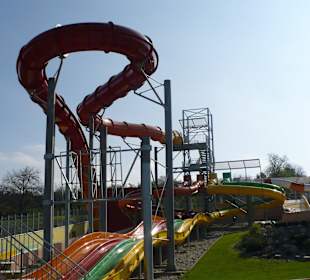 Nové, ještě nepoužité tobogány