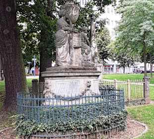 Grabmal des Dichters Ewald von Kleist