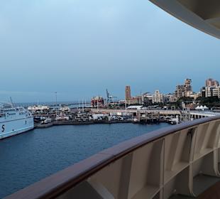 Inselrundfahrt AIDA vom Wasser aus