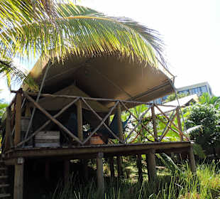 Otentik at Deux Freres