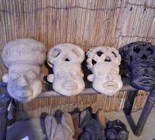 Vom rohen Baum zur fertigen Maske