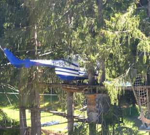 Vorbei am Klettergarten 