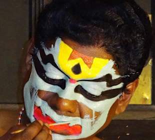 Schminken vor dem Tanz