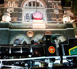 Hauptquartier der indischen Eisenbahn bei Nacht