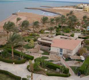 The resutrant and bar beach