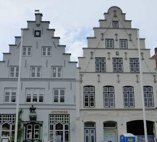 Treppengiebel-Häuser am Markt von Friedrichstadt