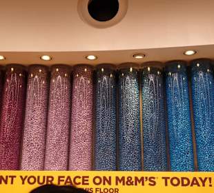 M&M World