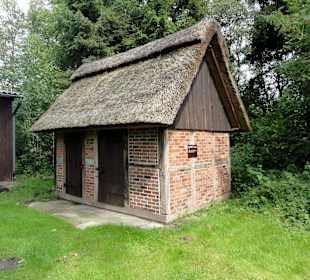 Gebäude auf dem Moorhof