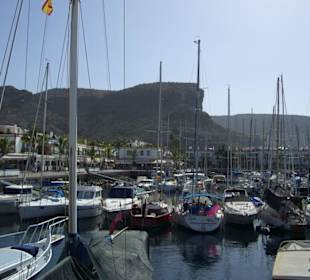 Straßen Puerto de Mogan