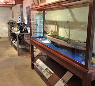 Rundgang durch das Küstenschifffahrts-Museum