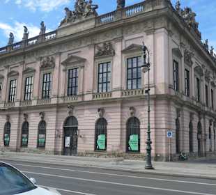  Das frühere Zeughaus Unter den Linden 2