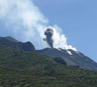 Eruption des Stromboli-Vulkans