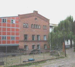 Die alte Kornmühle am Wehr