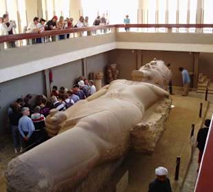 Ramses II. Statue in Memphis