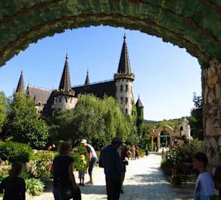 Eingangstor zum Schlosspark