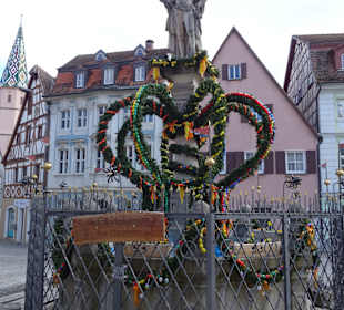 Schöner Brunnen - Kaiser Karls VI Säule
