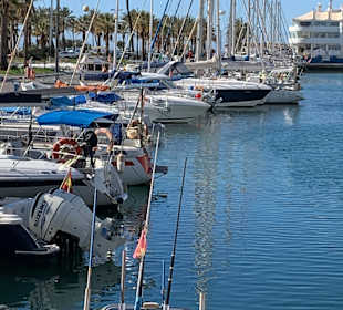 Hafen Puerto Marina