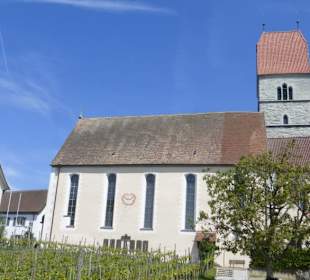 Blick zur katholischen Kirche St. Johannes Baptist