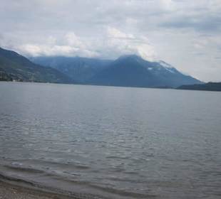 An der Seepromenade Dongo