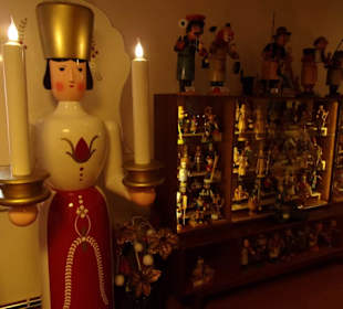 Im 1. Räuchermann Museum