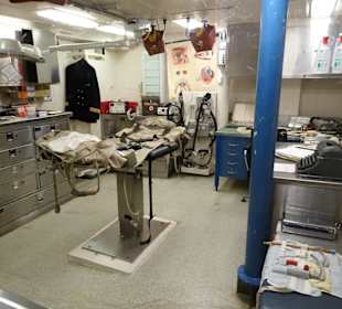 Im Bordhospital der "Mölders"